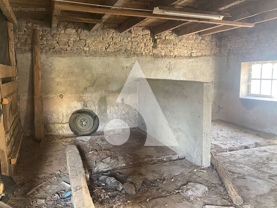 Maison à BLEURVILLE