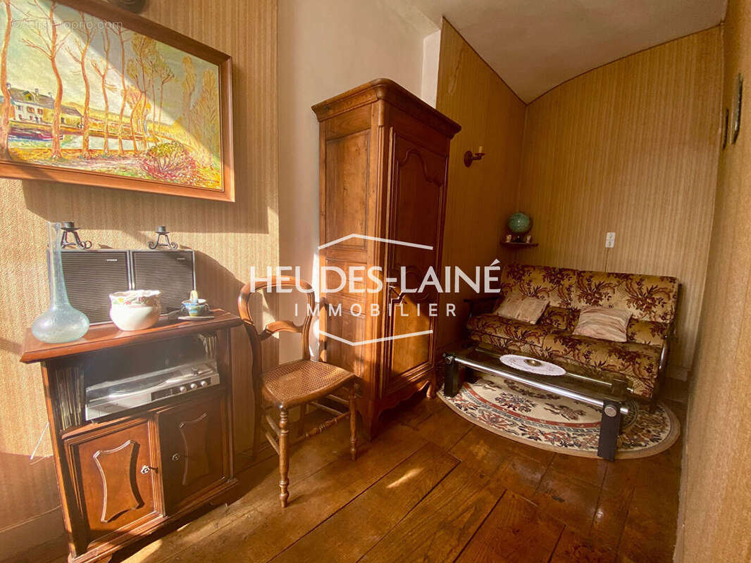 Maison à SAINT-HILAIRE-DU-HARCOUET