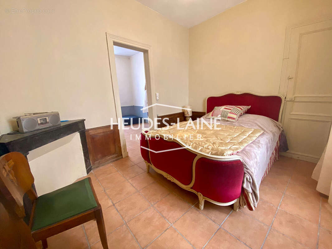 Maison à SAINT-HILAIRE-DU-HARCOUET