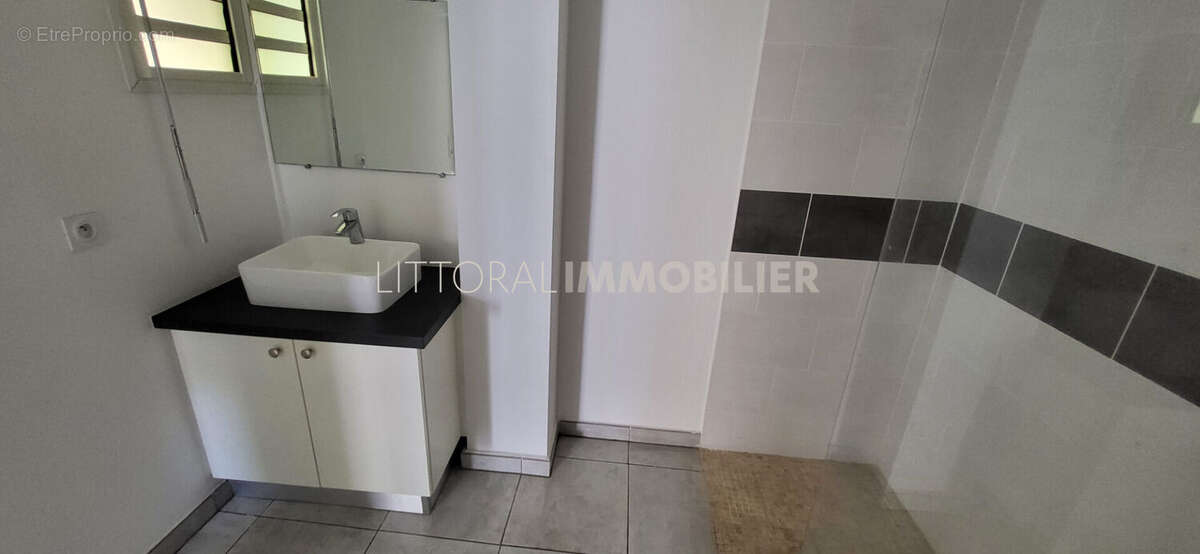 Appartement à SAINT-DENIS