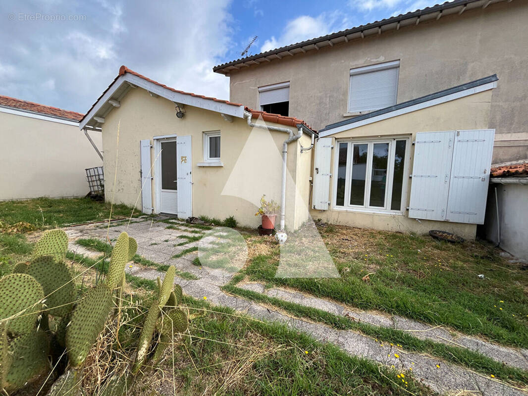 Maison à LA TREMBLADE