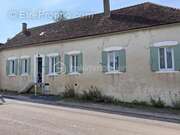 Maison à SAINT-MAURICE-AUX-RICHES-HOMMES