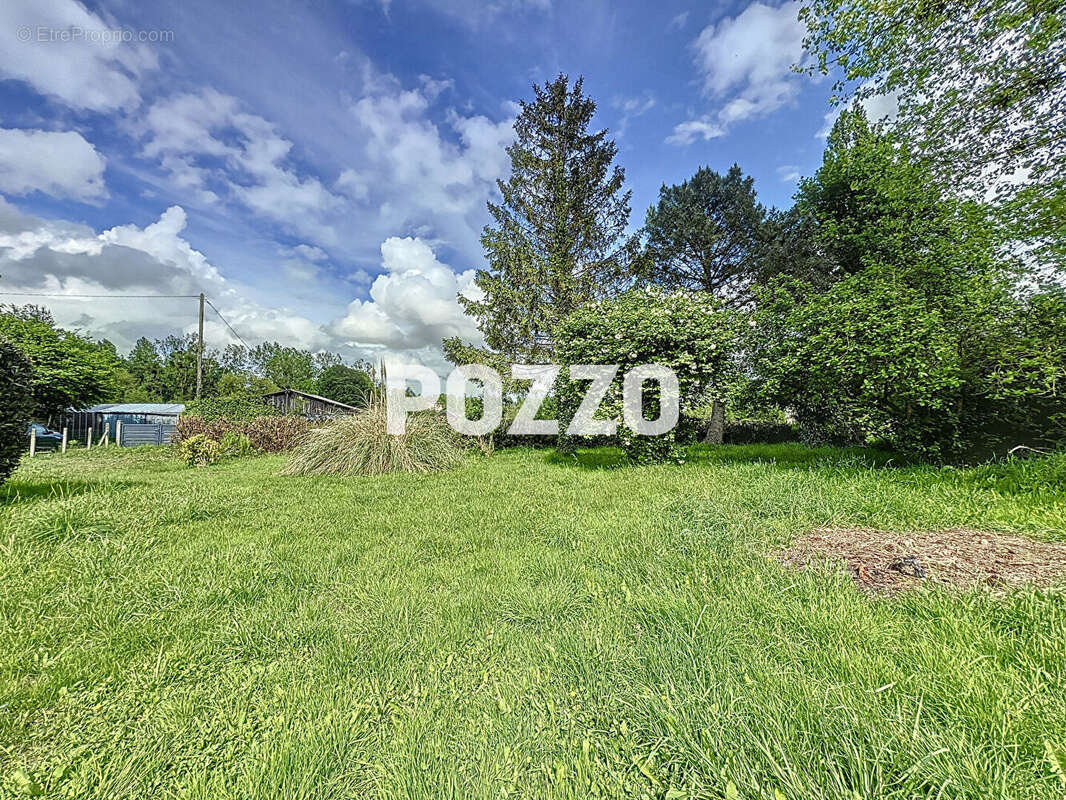 Maison à SAINT-HILAIRE-DU-HARCOUET