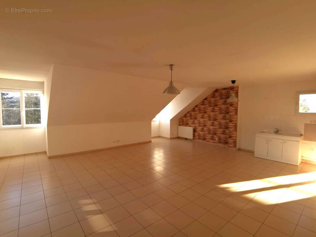 Appartement à MANTES-LA-JOLIE