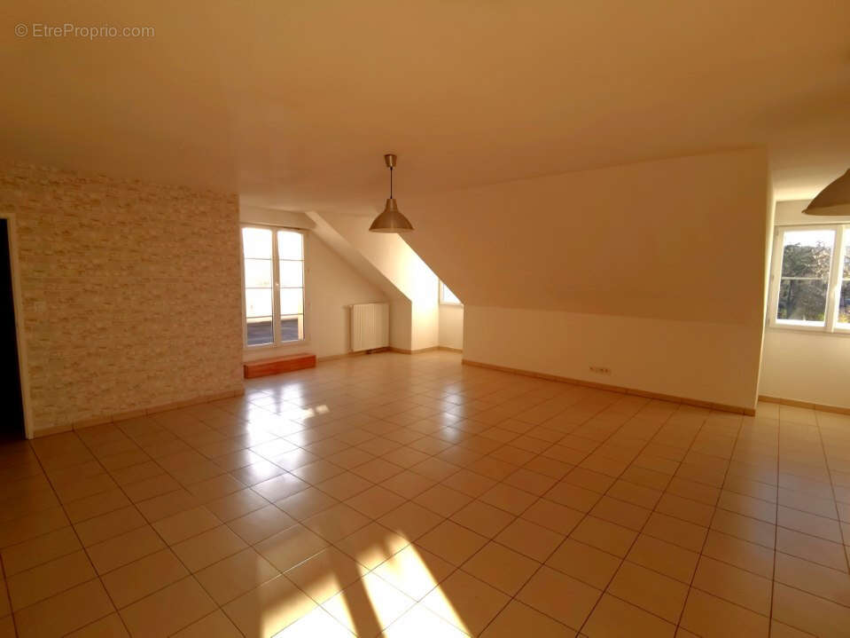 Appartement à MANTES-LA-JOLIE