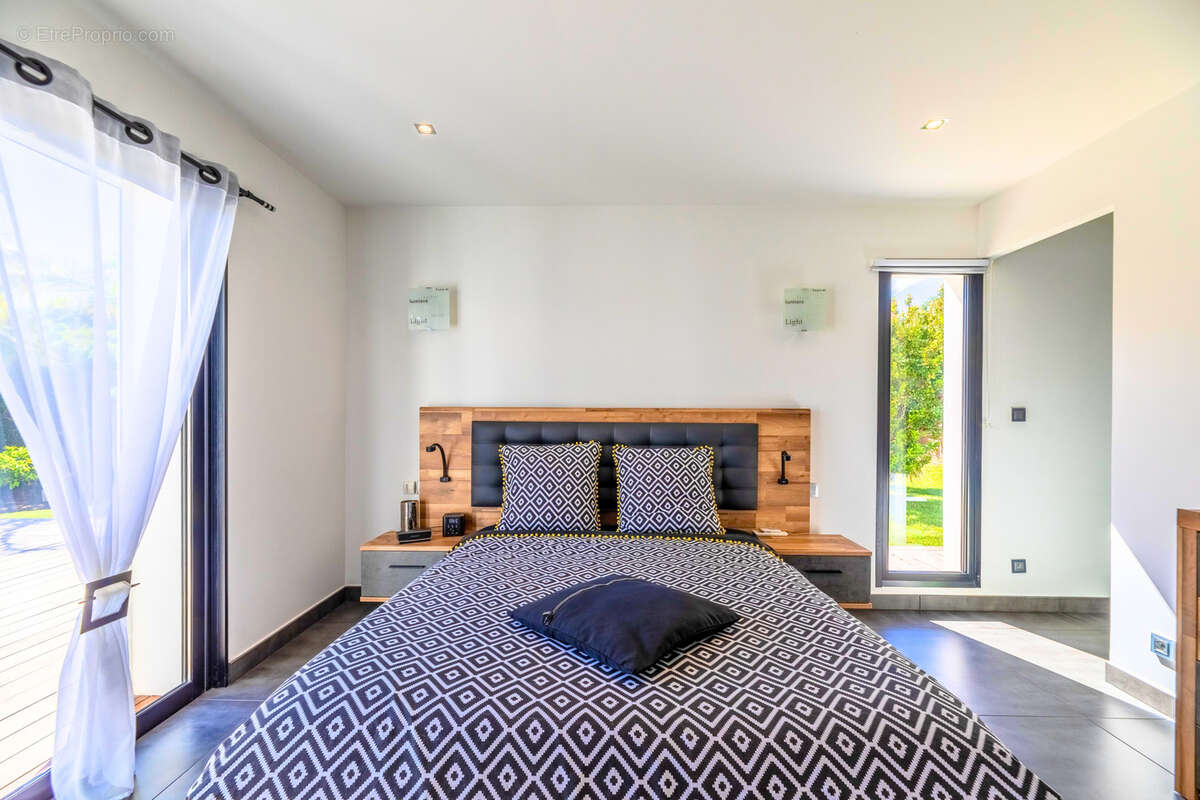 Maison à PORTO-VECCHIO