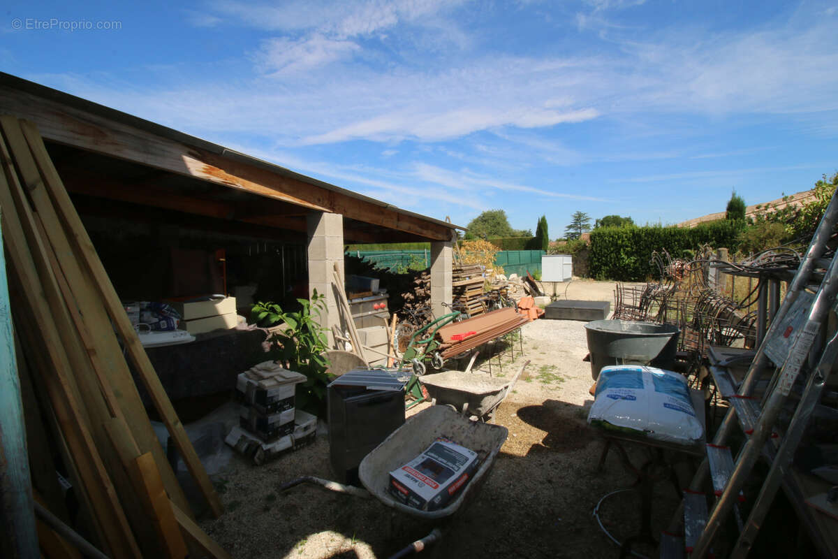 Maison à FONTVIEILLE