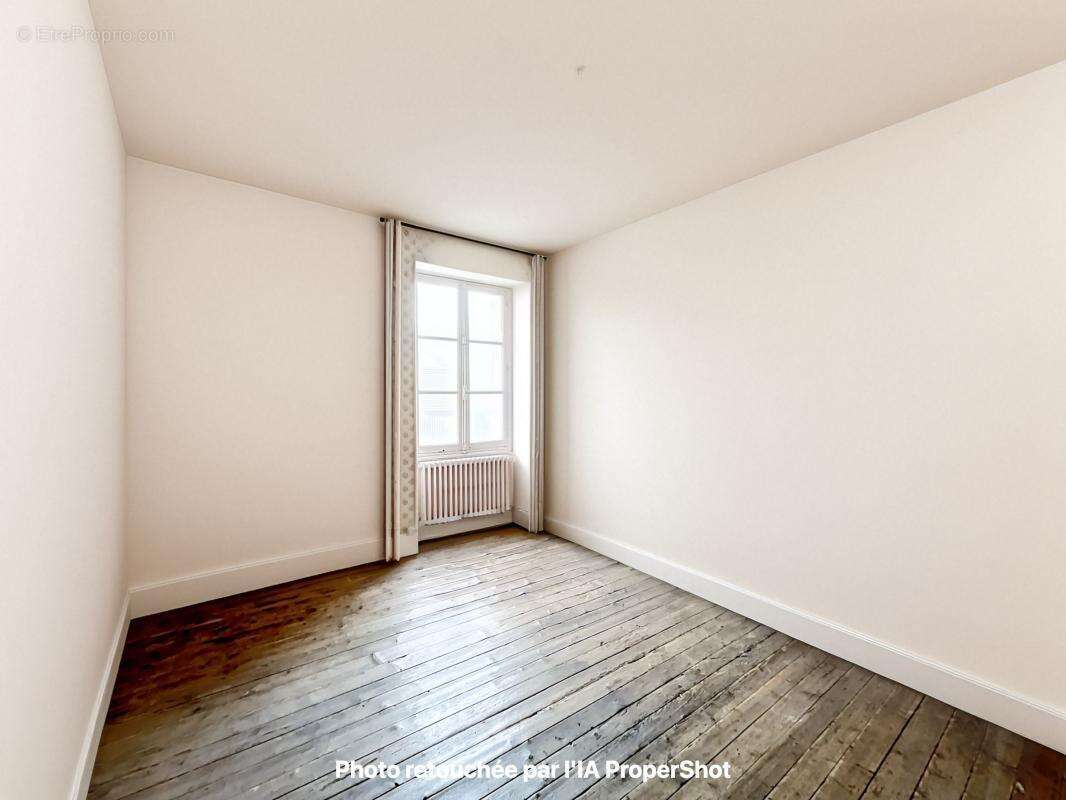 Maison à LE CHATELET