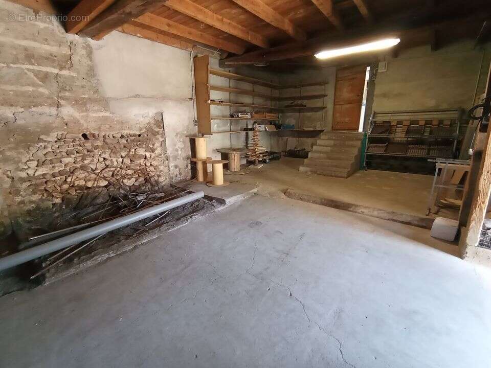 Appartement à LE BREUIL