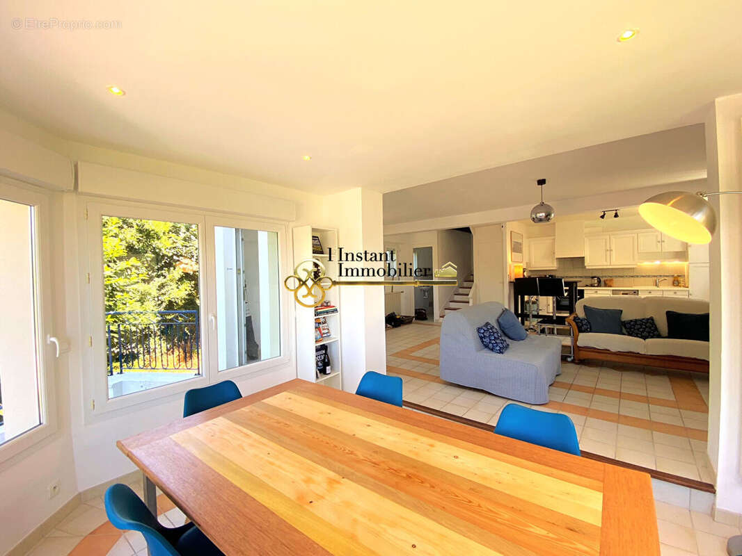 Maison à PLOUEZOC&#039;H