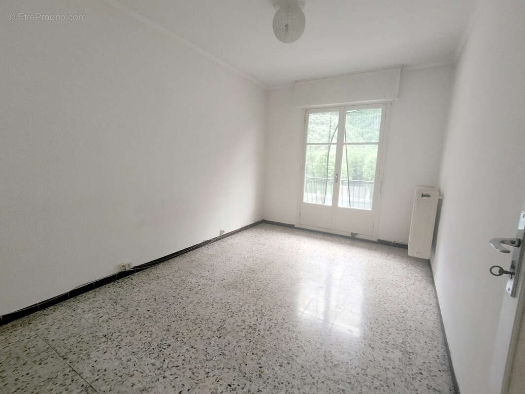 Appartement à BREIL-SUR-ROYA