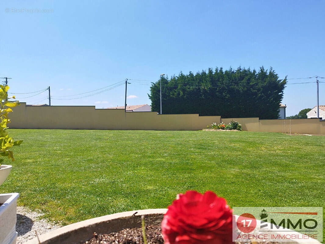 Maison à CHAMPDOLENT