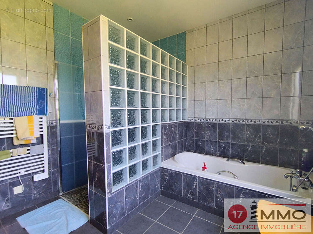 Maison à CHAMPDOLENT