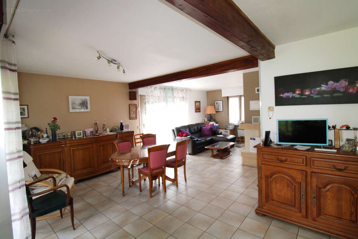 Maison à HOUPLIN-ANCOISNE