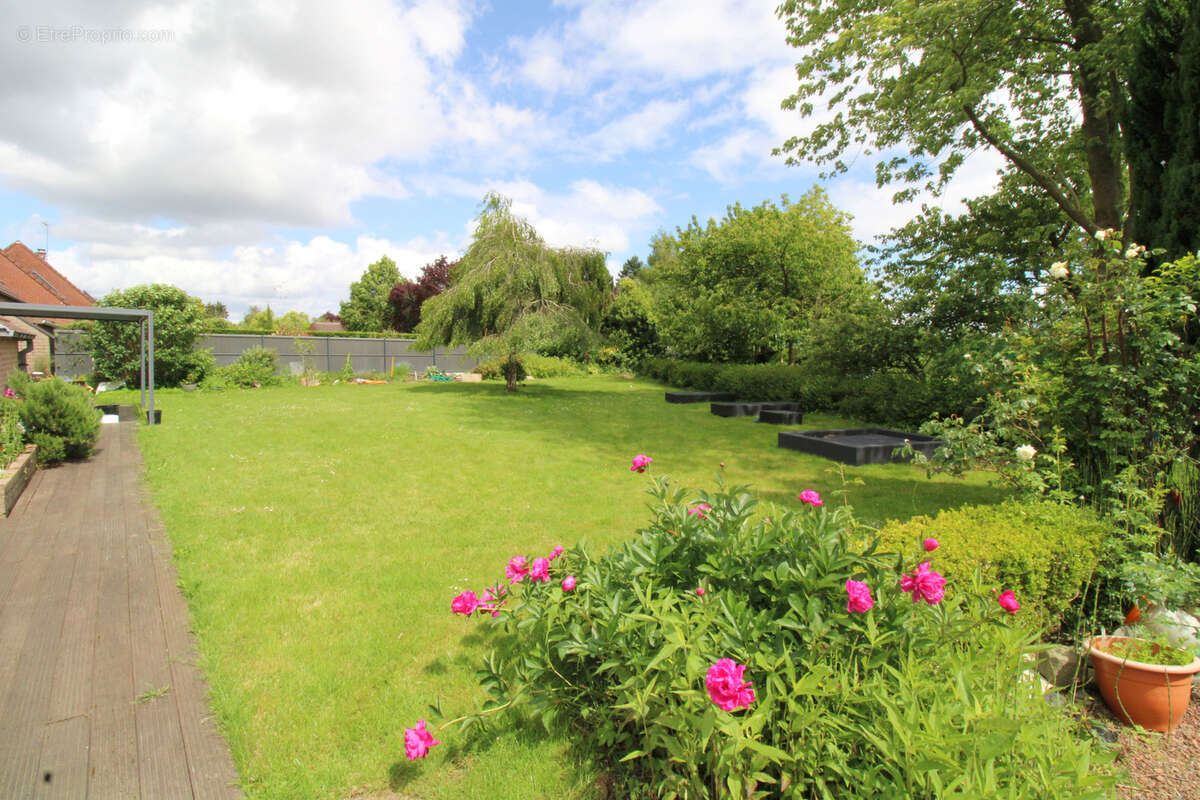 Maison à HOUPLIN-ANCOISNE