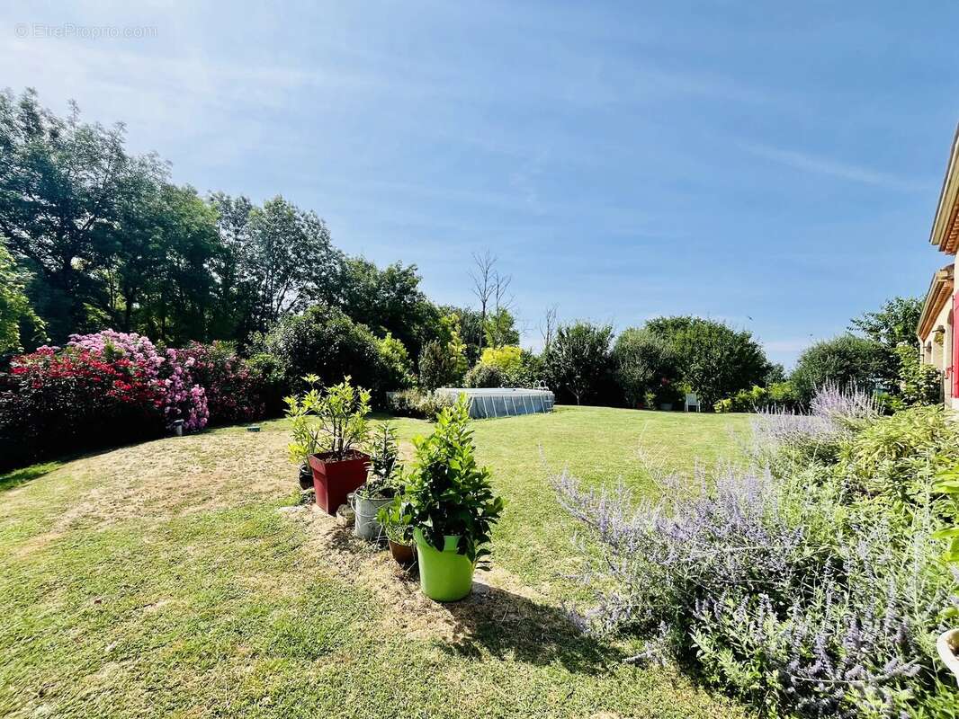 Maison à LALANDUSSE