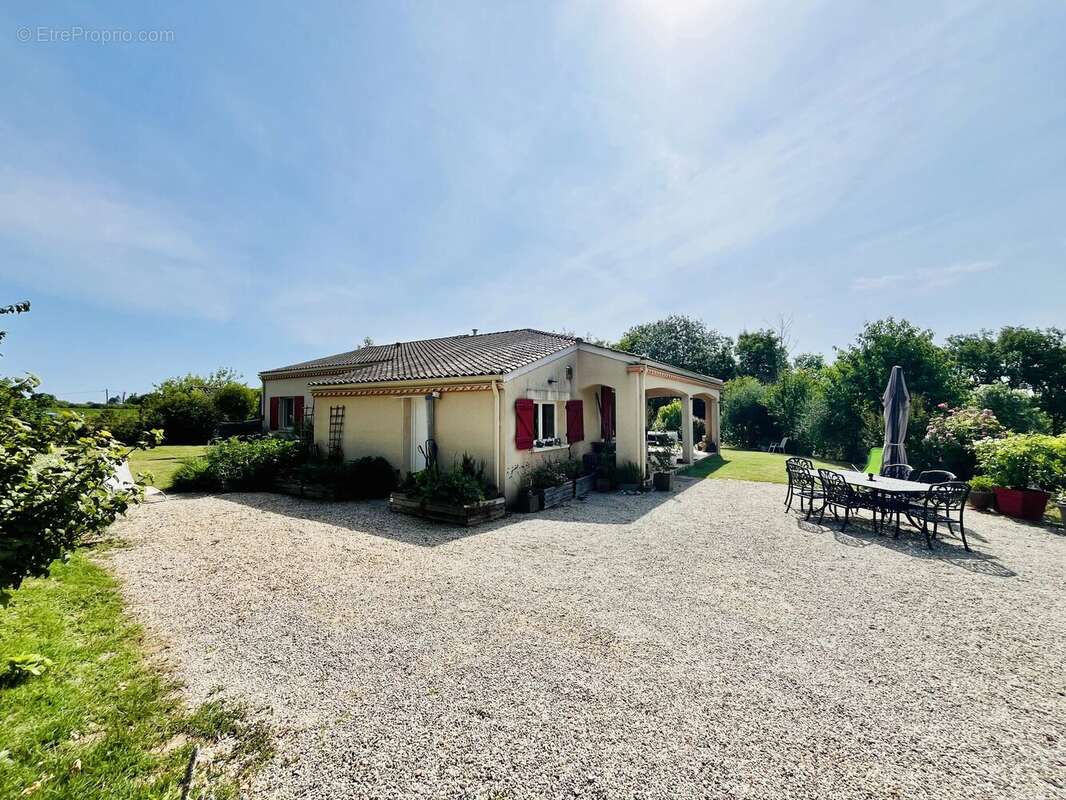 Maison à LALANDUSSE