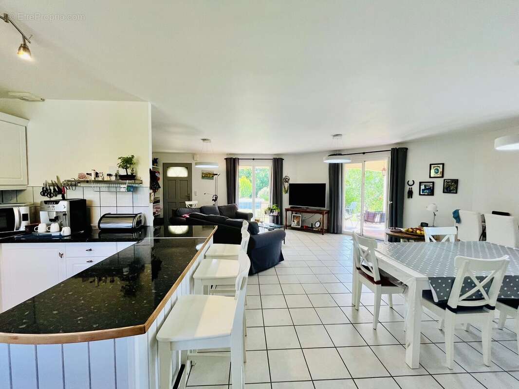 Maison à LALANDUSSE