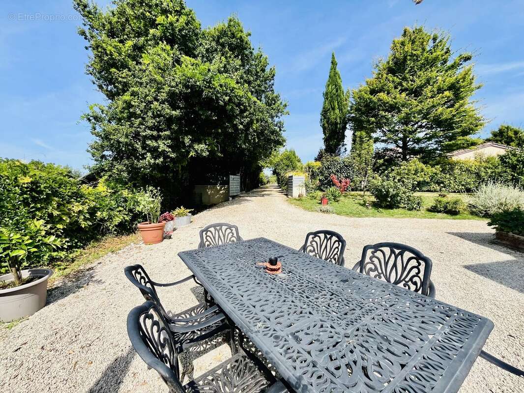 Maison à LALANDUSSE