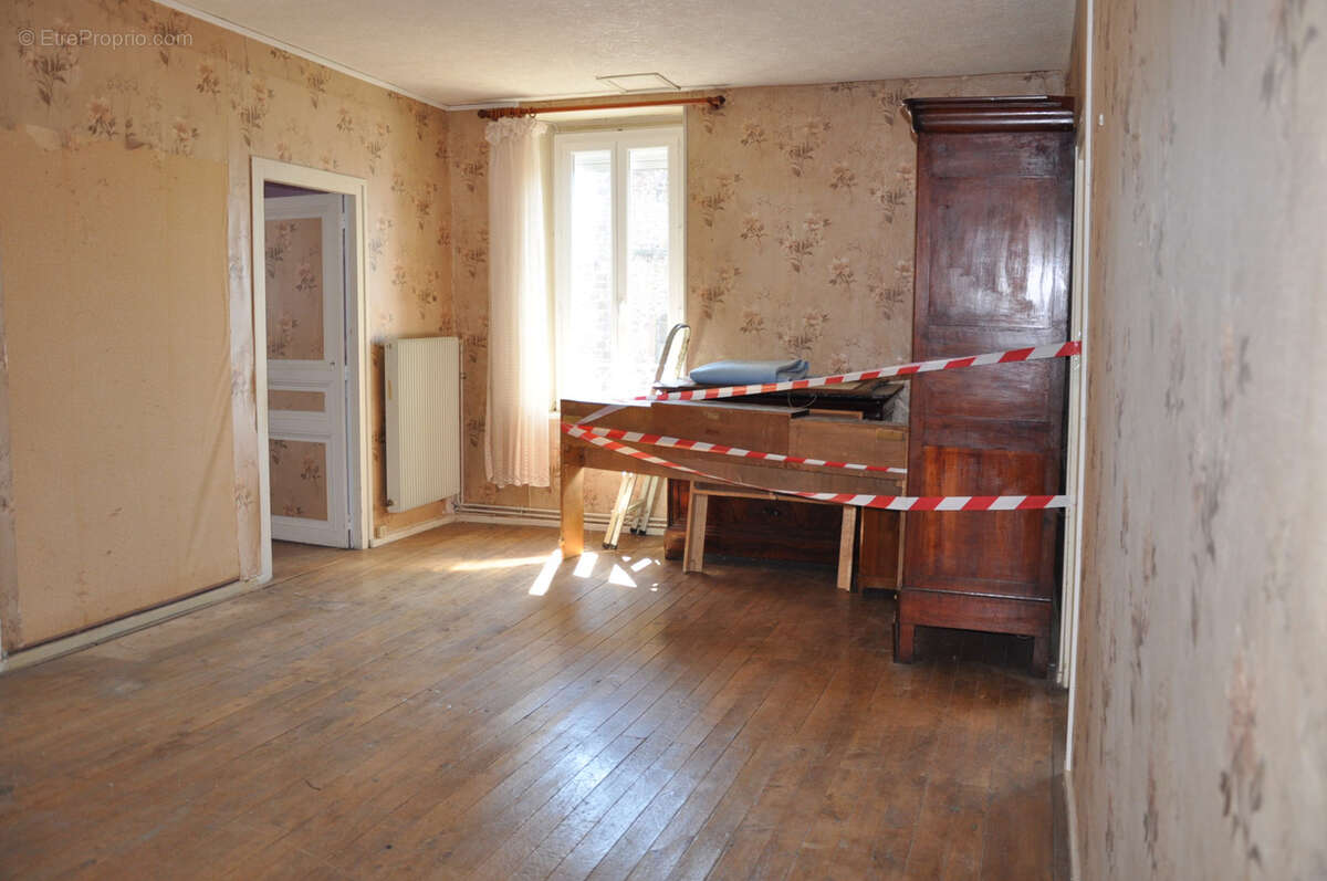 Maison à NIZEROLLES