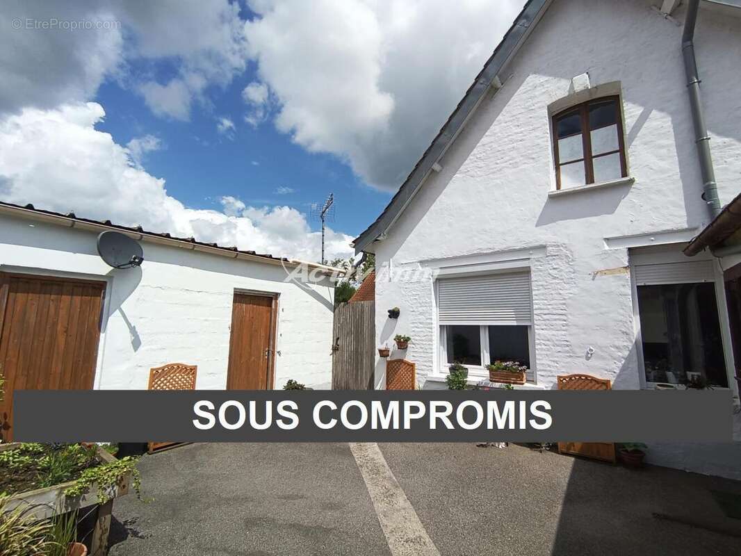 4122 (17) - Maison à HESDIN