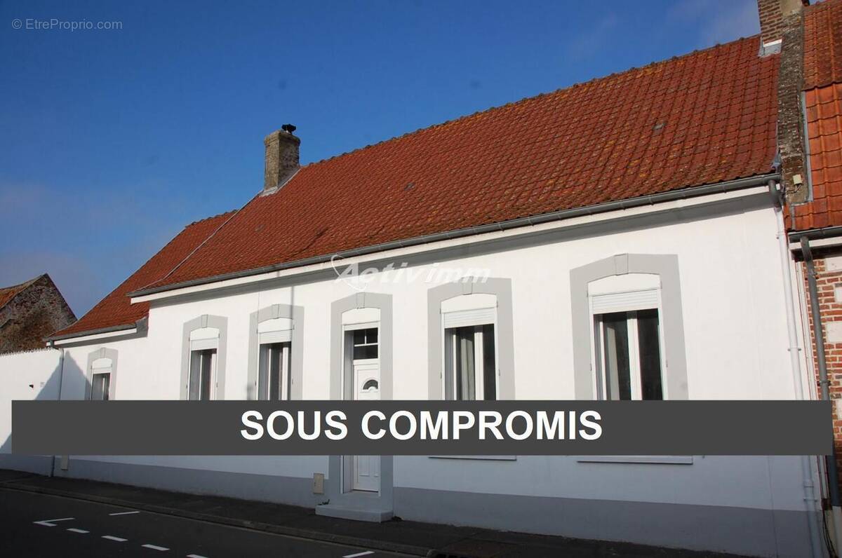 4122 (28) - Maison à HESDIN