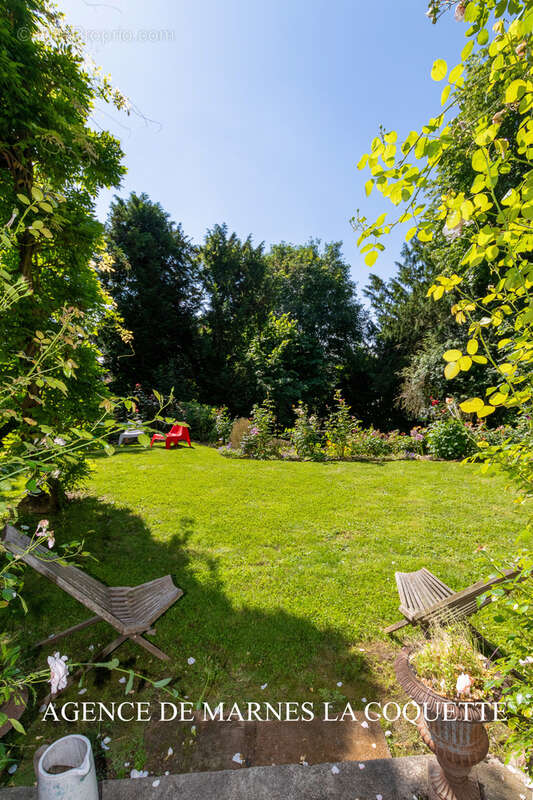 Maison à VILLE-D&#039;AVRAY