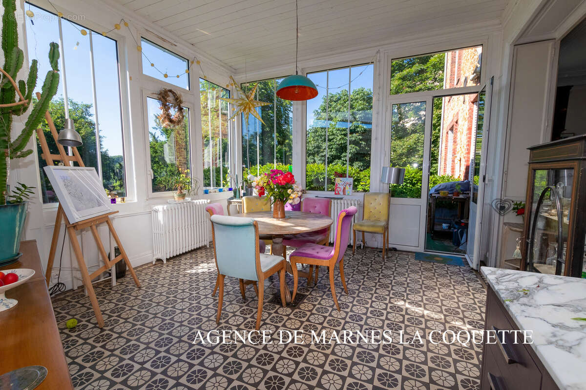 Maison à VILLE-D&#039;AVRAY