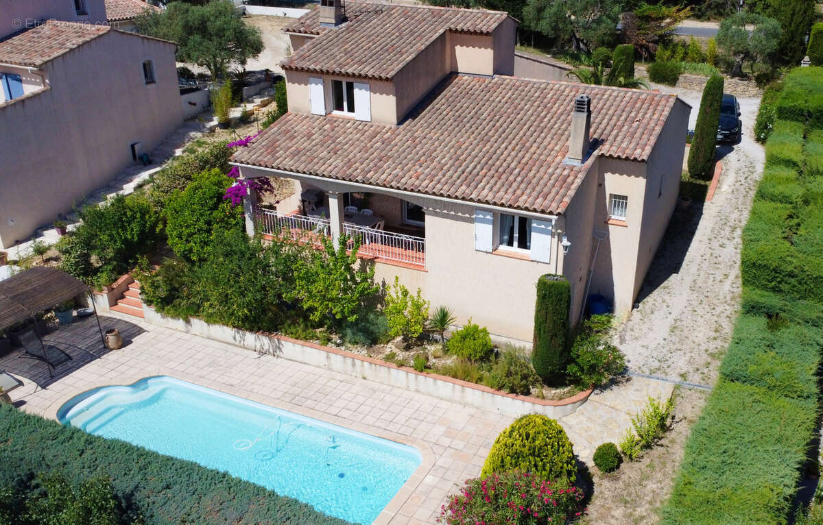 Maison à LE CASTELLET