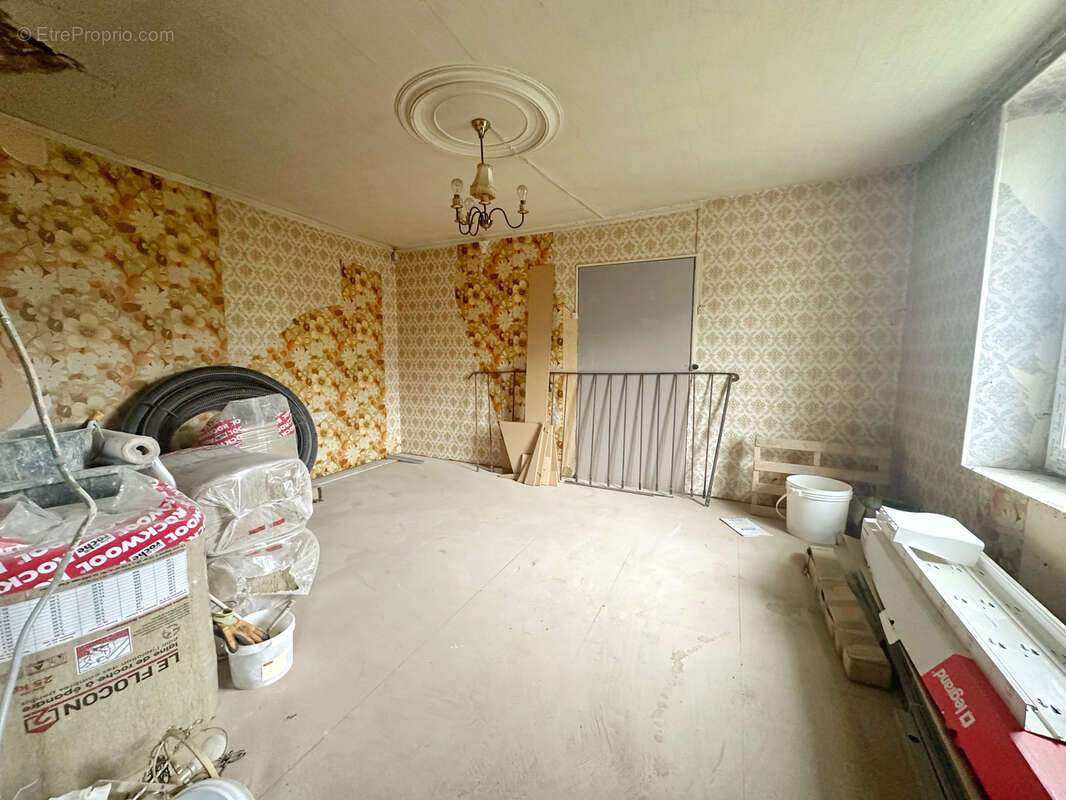 Maison à LESCHERAINES