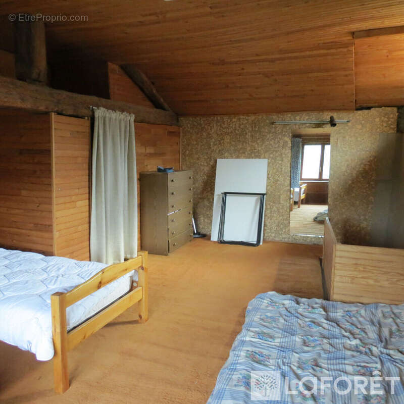 Maison à VILLENEUVE-D&#039;ALLIER