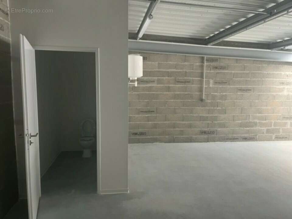 Commerce à CARBON-BLANC