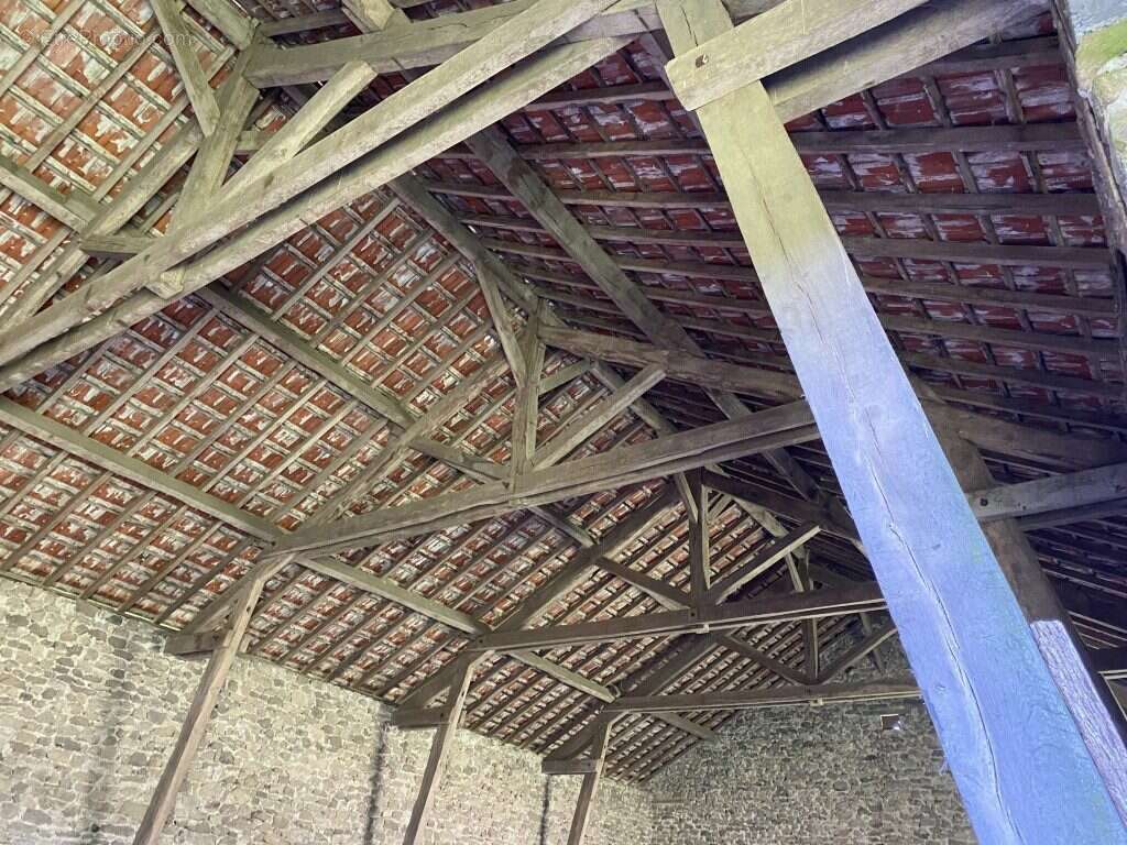 Maison à EYMOUTIERS