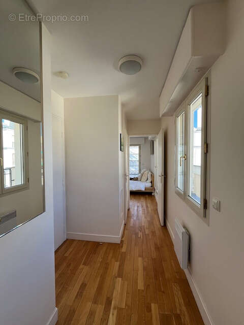 Appartement à PARIS-17E