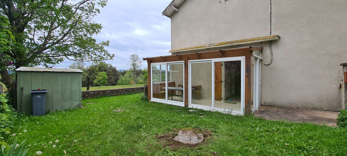 Maison à SAINT-AGREVE