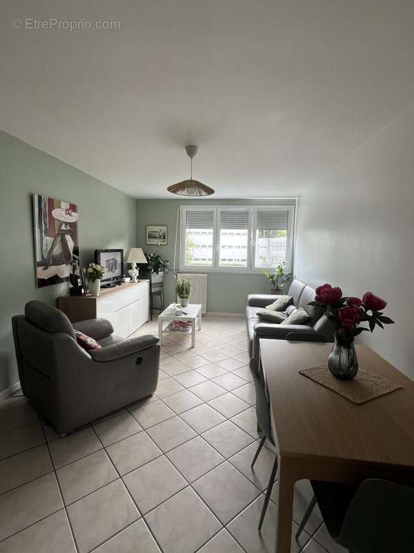 Appartement à SAINT-ETIENNE