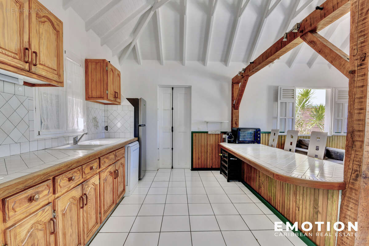 Maison à CAPESTERRE-BELLE-EAU