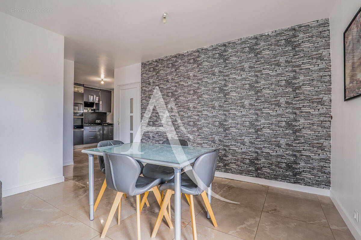 Appartement à LIMEIL-BREVANNES