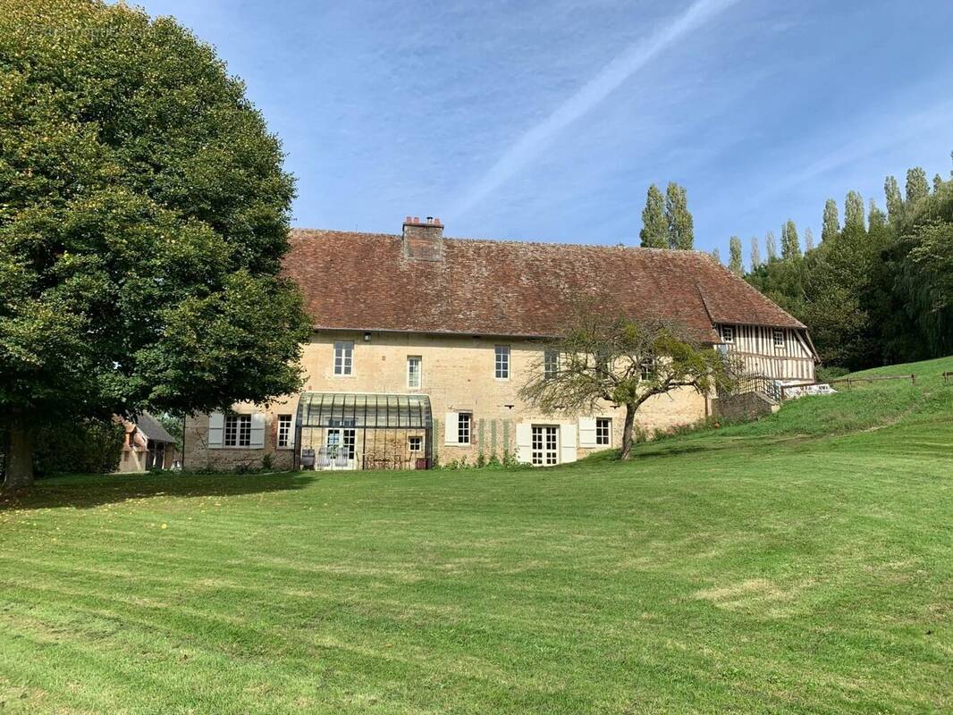 Maison à PONT-L&#039;EVEQUE