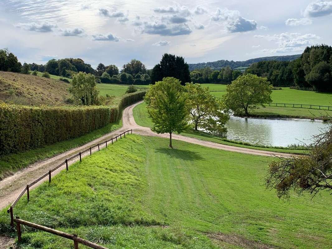 Maison à PONT-L&#039;EVEQUE