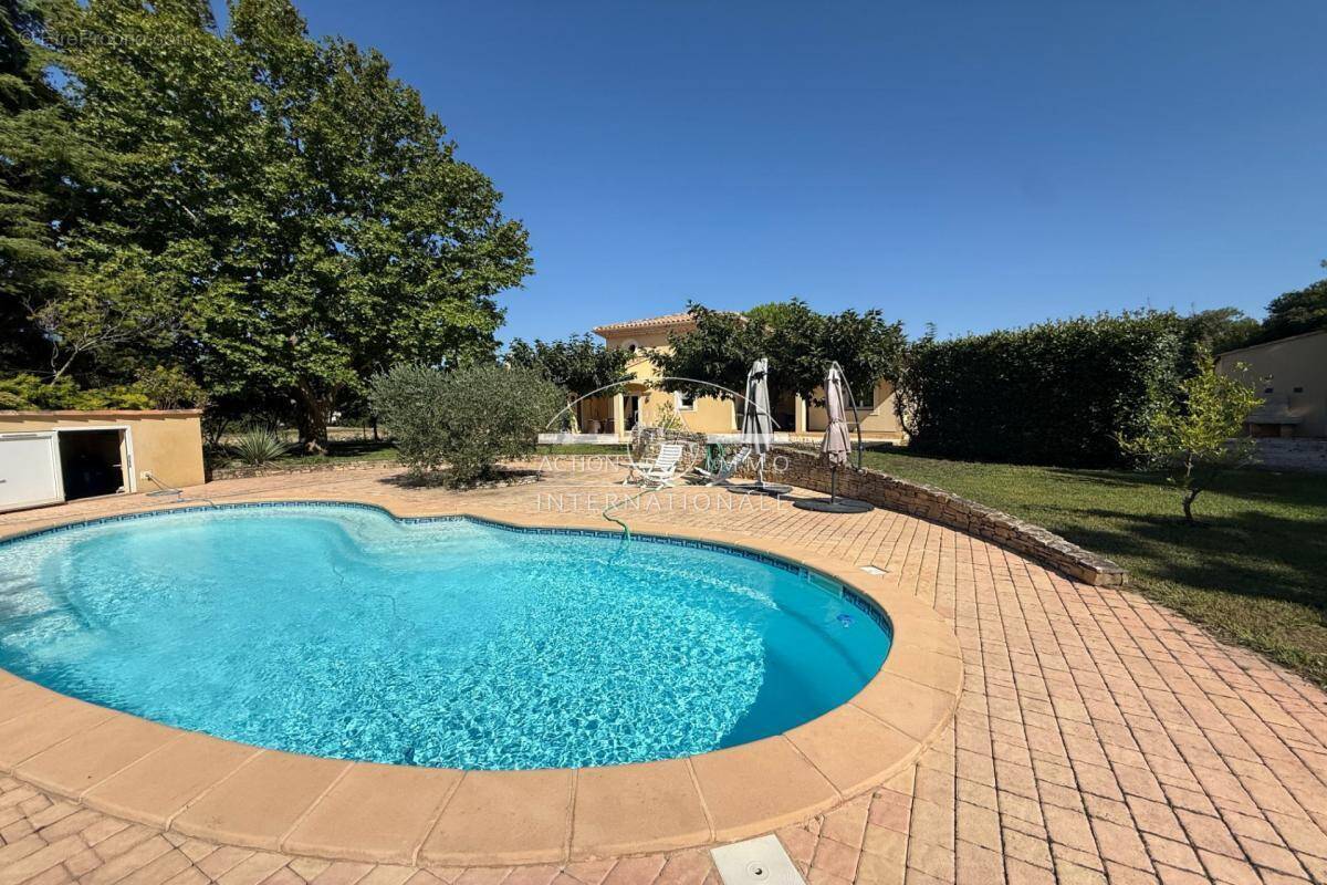 Maison à SAINT-MARTIN-DE-CRAU