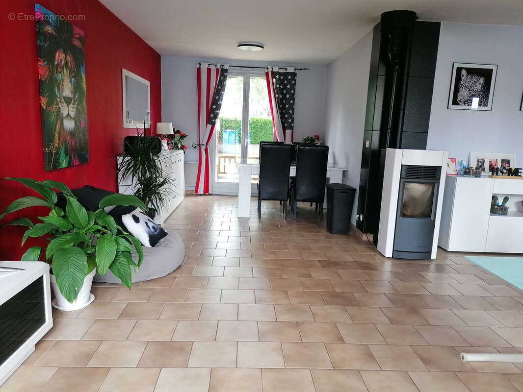 Maison à SAINT-SAUVEUR