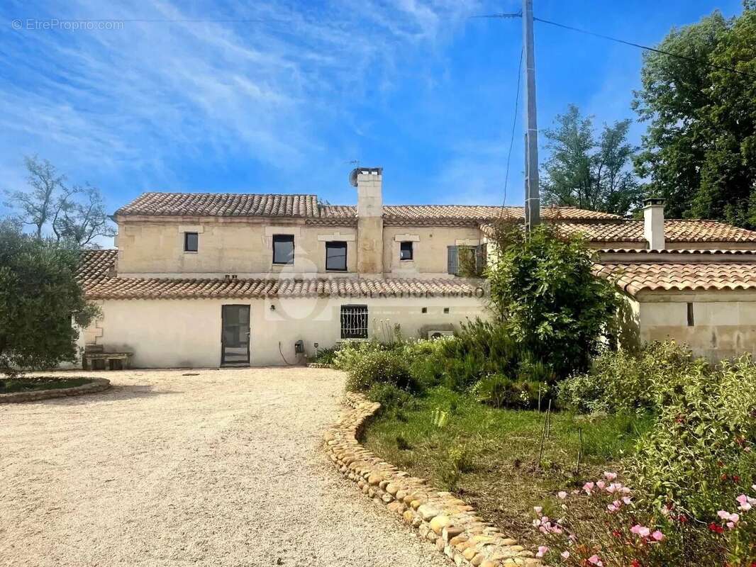 Maison à ARLES