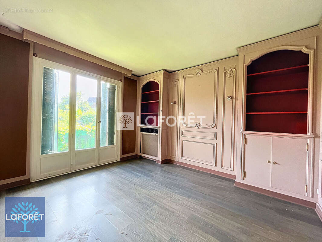 Appartement à VIGNEUX-SUR-SEINE