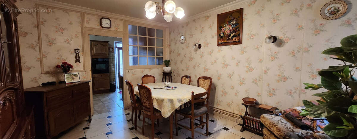 Maison à CHATEAU-LANDON