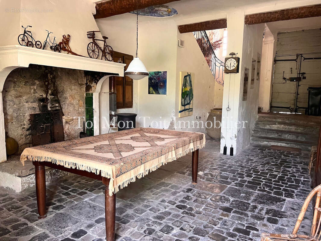 Maison à DURFORT-ET-SAINT-MARTIN-DE-SOSSENAC