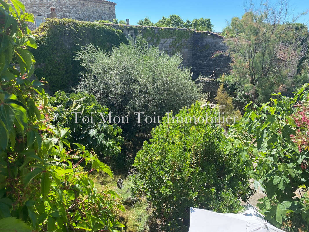 Maison à DURFORT-ET-SAINT-MARTIN-DE-SOSSENAC