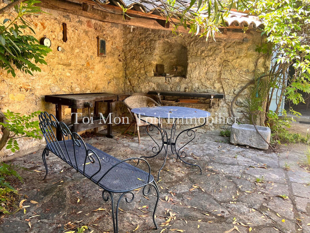 Maison à DURFORT-ET-SAINT-MARTIN-DE-SOSSENAC