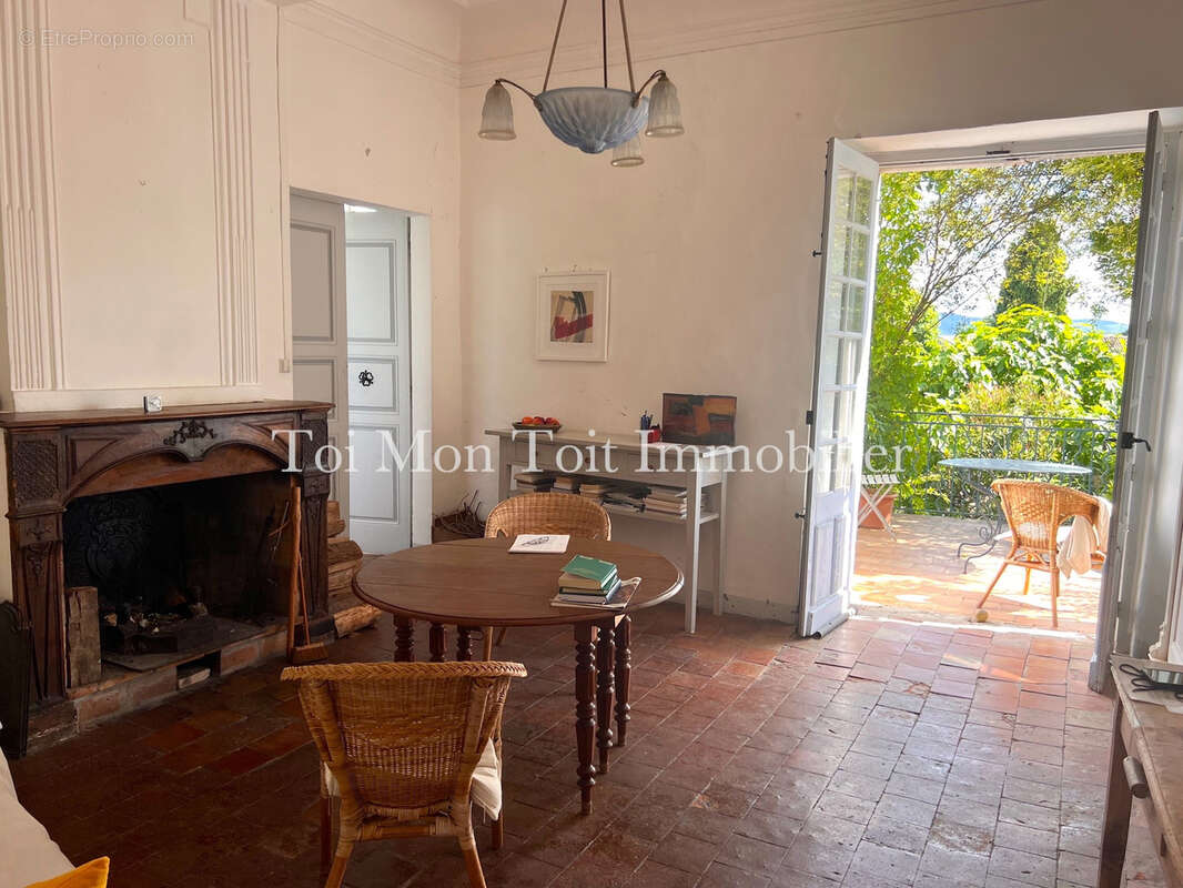 Maison à DURFORT-ET-SAINT-MARTIN-DE-SOSSENAC