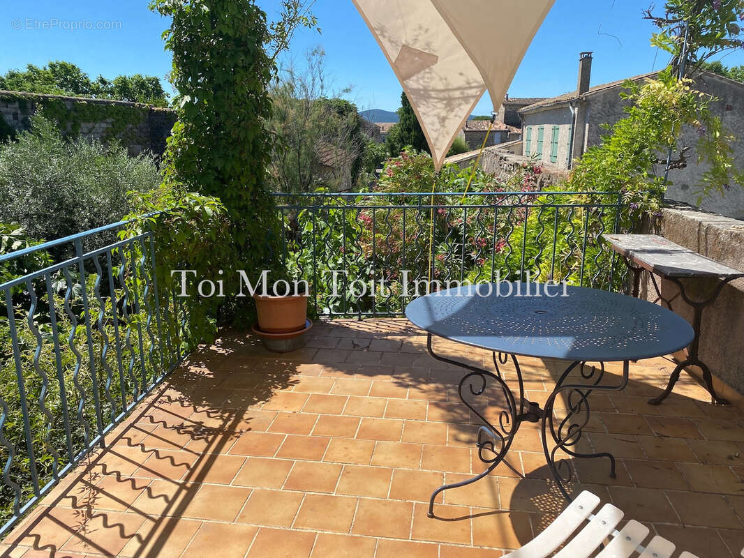 Maison à DURFORT-ET-SAINT-MARTIN-DE-SOSSENAC